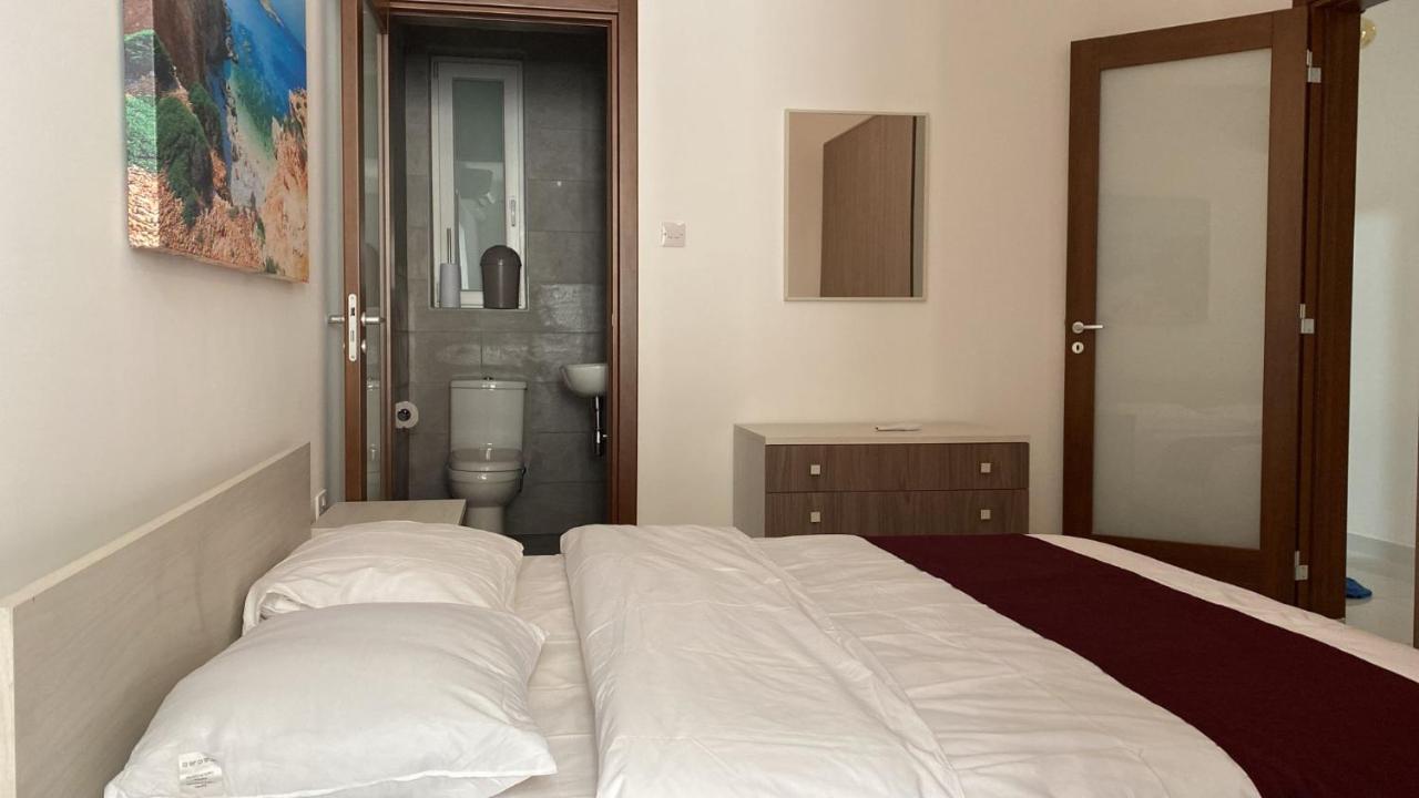 Sunrise Court Apartment Marsaskala Exterior foto