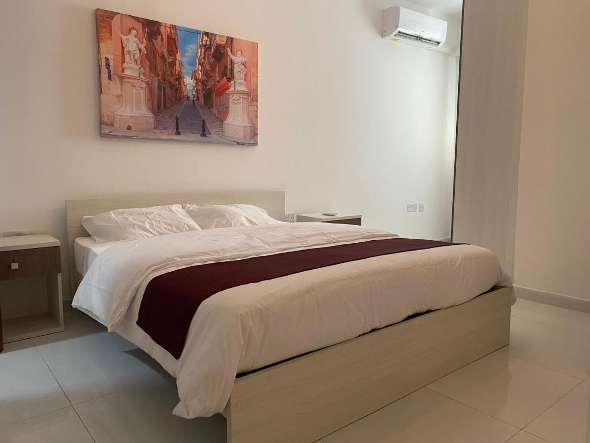 Sunrise Court Apartment Marsaskala Exterior foto